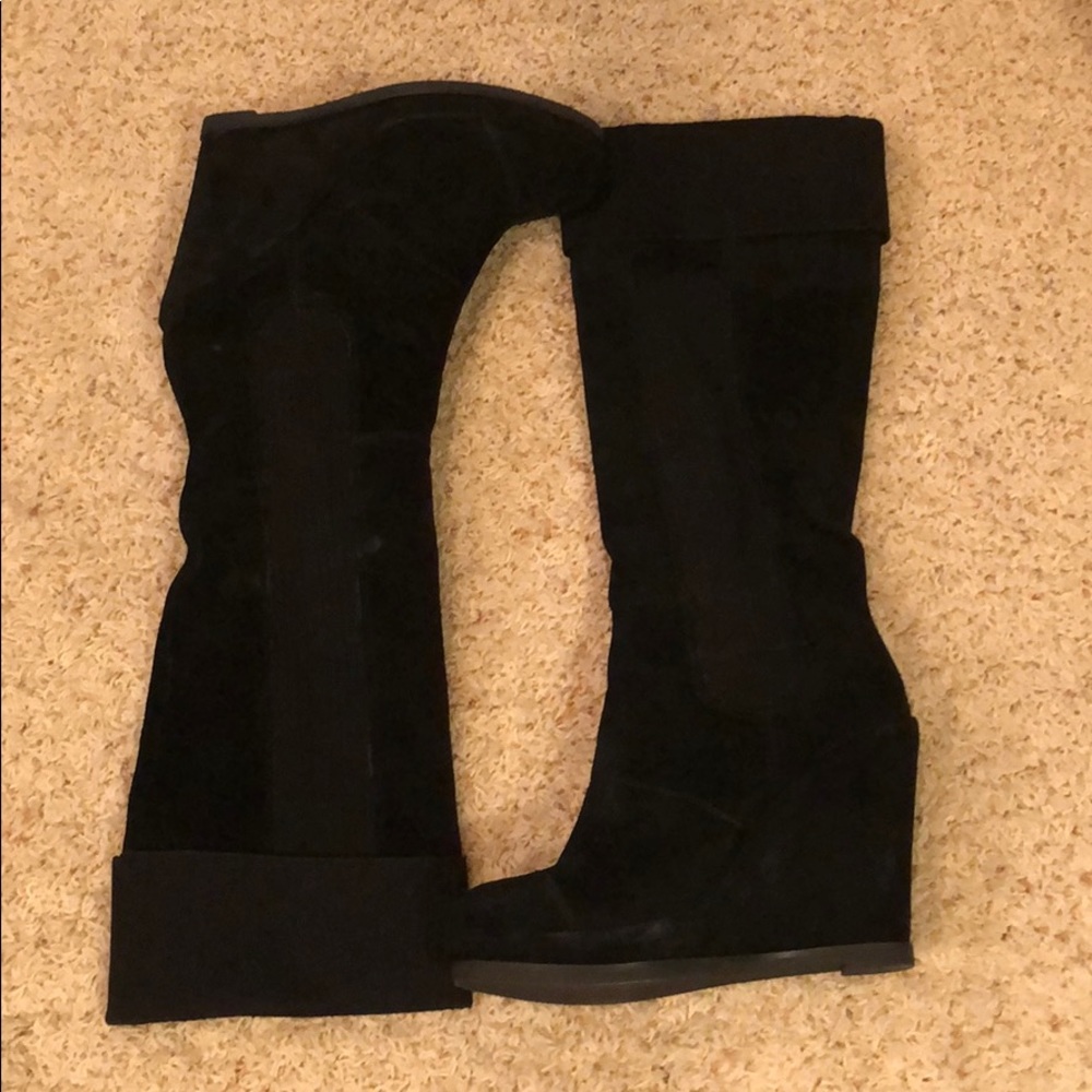Fergie Suede wedge boot